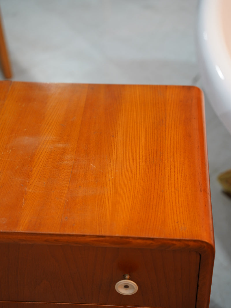 ウッド チェスト <br>大阪店 - ヴィンテージ SHARK ATTACK