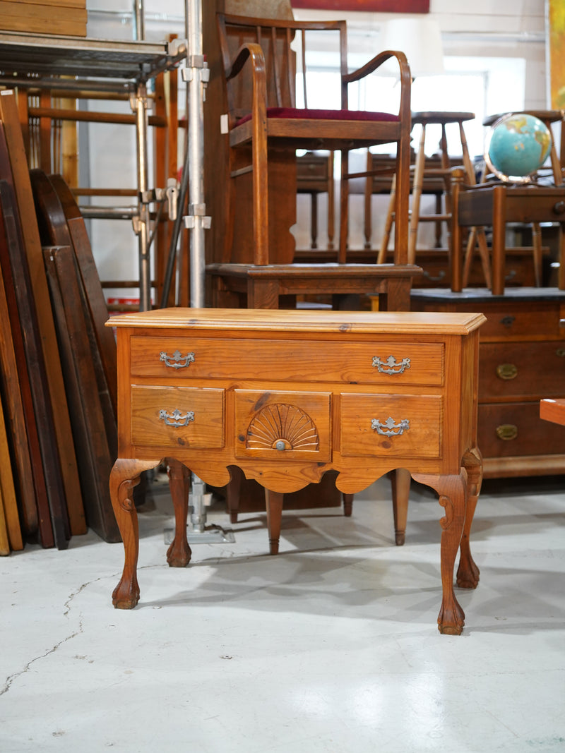 ウッド チェスト <br> 大和店 - ヴィンテージ SHARK ATTACK