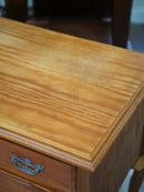 ウッド チェスト <br> 大和店 - ヴィンテージ SHARK ATTACK