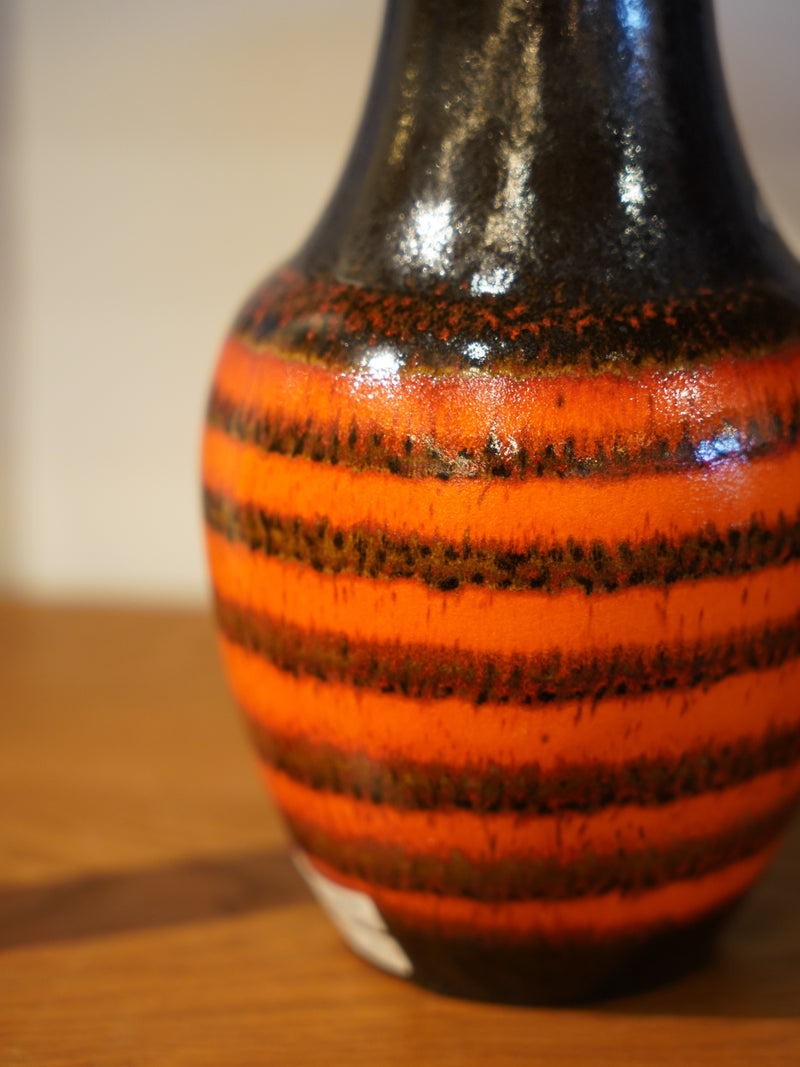 Ü-Keramik <br> Fat Lava <br> セラミックフラワーベース <br> West Germany <br> 大和店 - ヴィンテージ SHARK ATTACK