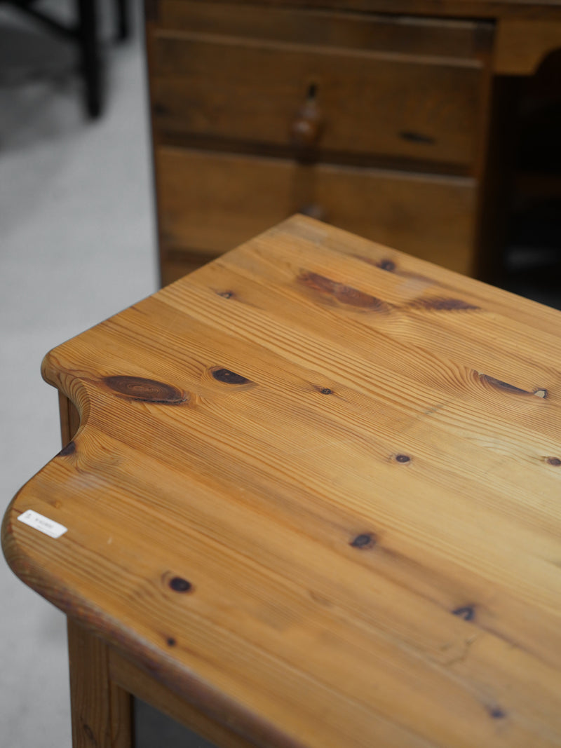 ウッド キャビネット <br> 大和店 - ヴィンテージ SHARK ATTACK