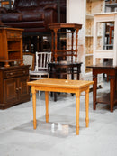 オークウッド サイドテーブル <br> 大和店 - ヴィンテージ SHARK ATTACK