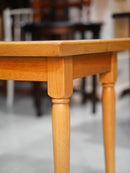 オークウッド サイドテーブル <br> 大和店 - ヴィンテージ SHARK ATTACK