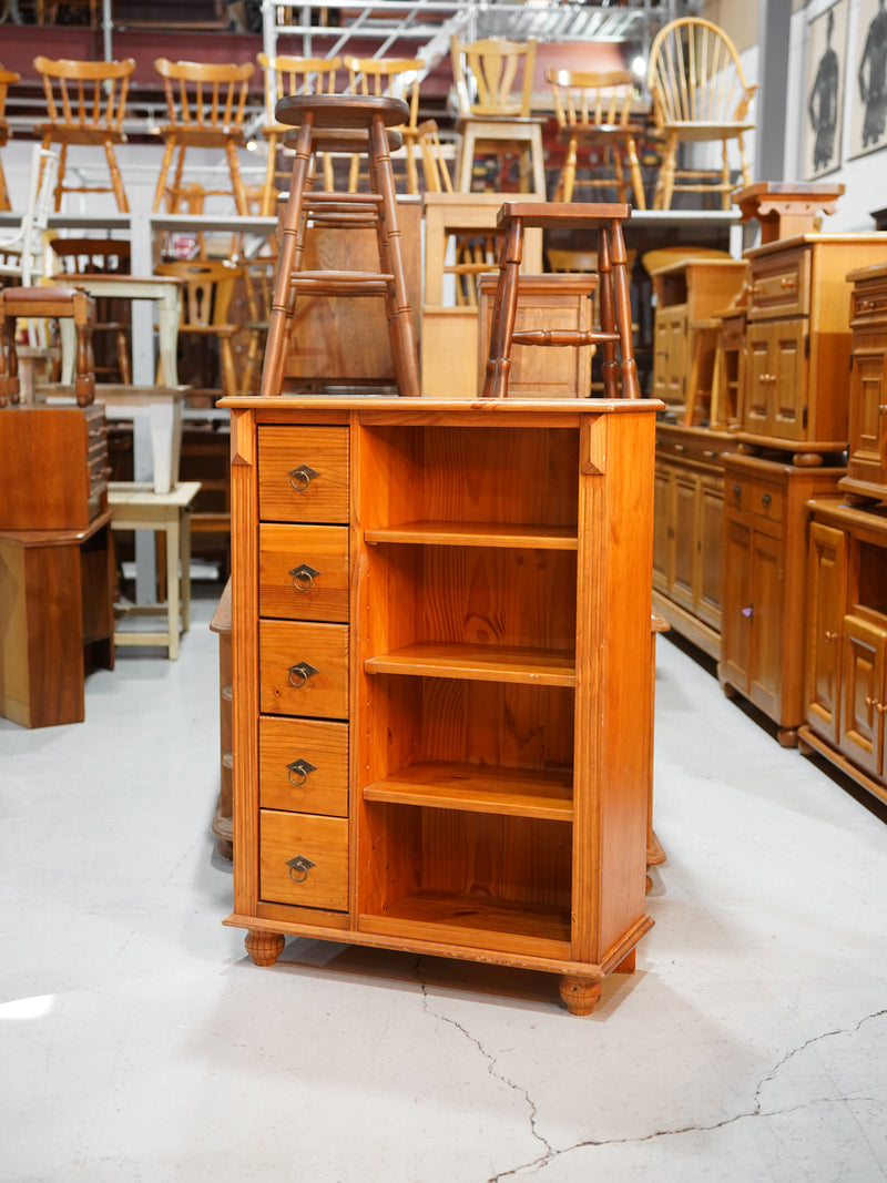 パインウッド キャビネット<br> 大和店 - ヴィンテージ SHARK ATTACK