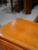 オークウッド キャビネット <br> 大和店 - ヴィンテージ SHARK ATTACK