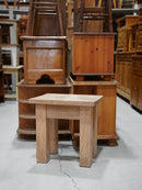 ウッド サイドテーブル <br> 大和店 - ヴィンテージ SHARK ATTACK