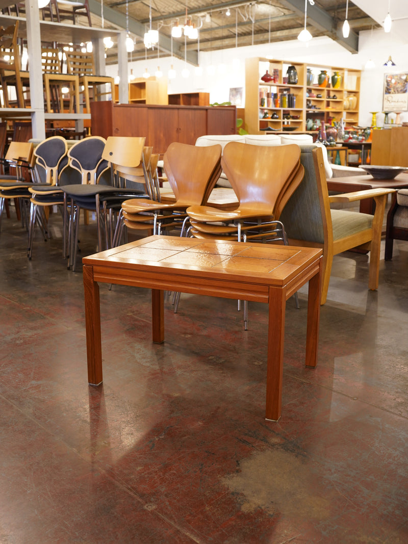 チークウッド タイルトップサイドテーブル <br> 大和店