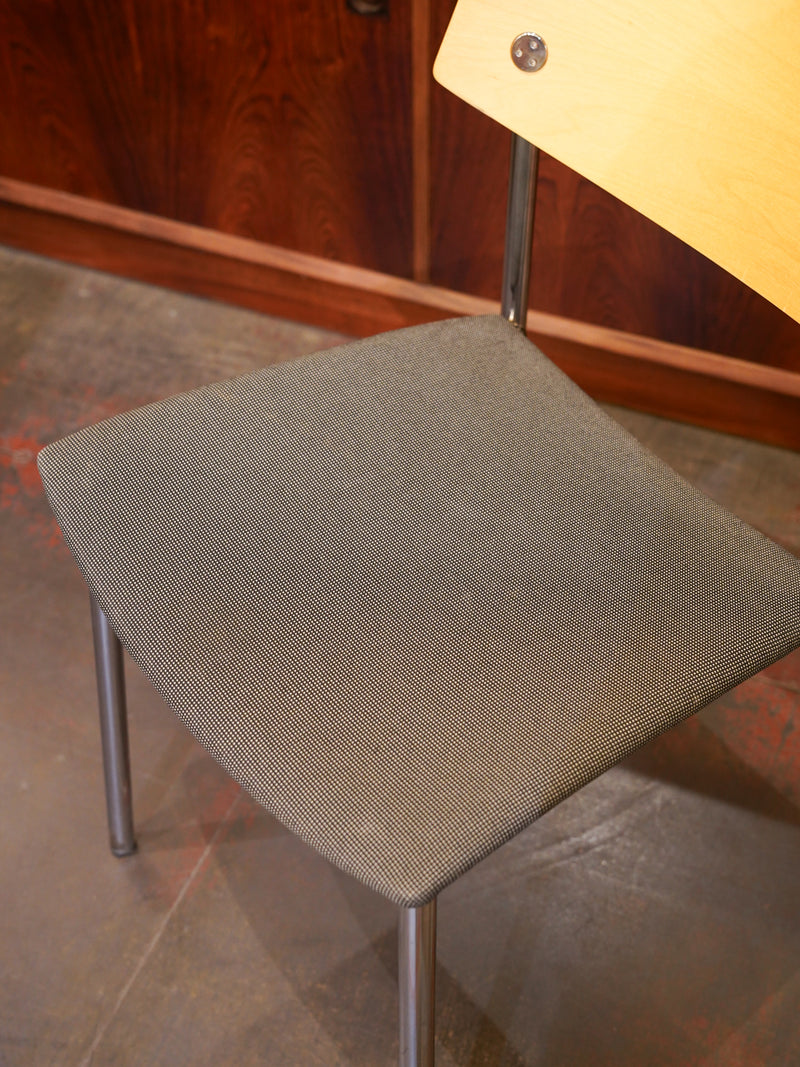 Randers + Radius , Thore Lassen & Søren Nielsen<br>シャープチェア<br>Denmark , 2008<br> 大和店