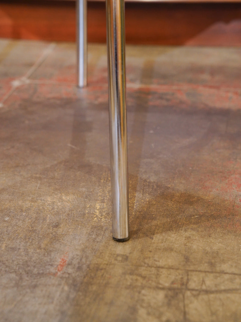 Randers + Radius , Thore Lassen & Søren Nielsen<br>シャープチェア<br>Denmark , 2008<br> 大和店