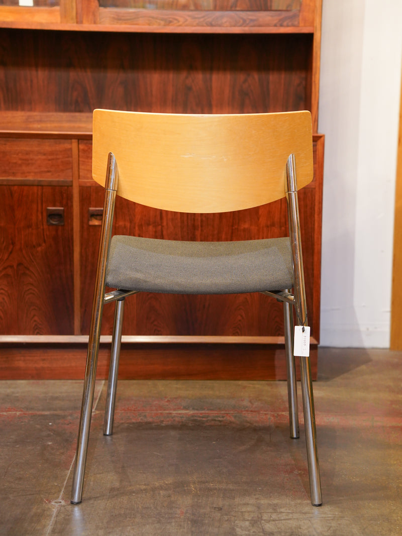 Randers + Radius , Thore Lassen & Søren Nielsen<br>シャープチェア<br>Denmark , 2008<br> 大和店