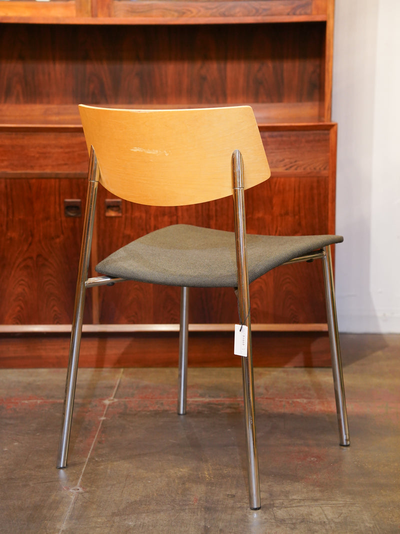 Randers + Radius , Thore Lassen & Søren Nielsen<br>シャープチェア<br>Denmark , 2008<br> 大和店