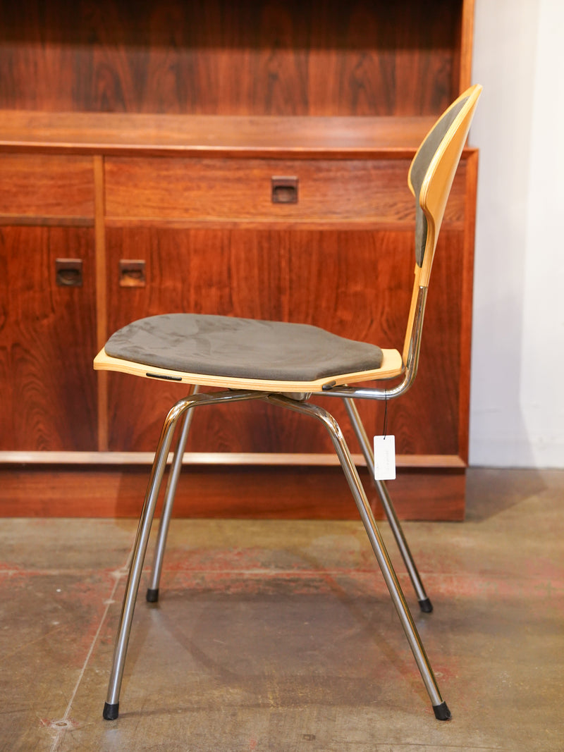 R. Randers A/S , Nanna Ditzel <br>スタッキングチェア <br>2003 , Denmark <br>大阪店