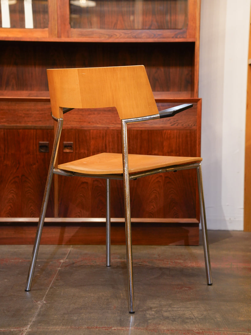 Four Design<br>スタッキングチェア<br>Denmark , 2006<br> 大和店