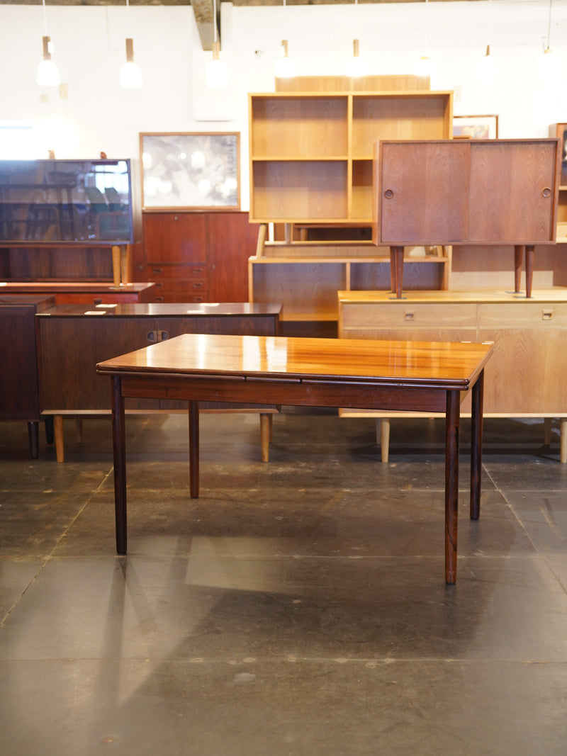 ドローリーフダイニングテーブル <br>大阪店