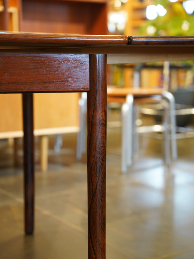 ドローリーフダイニングテーブル <br>大阪店