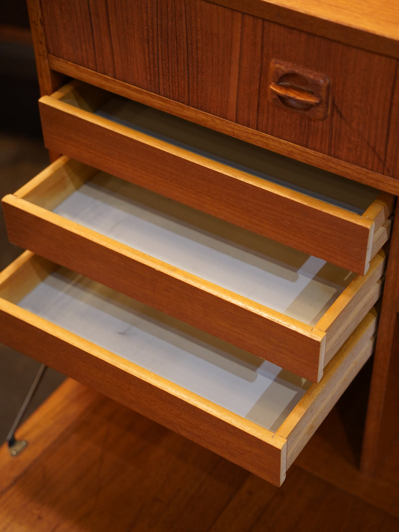 チークウッド サイドボード <br>大阪店