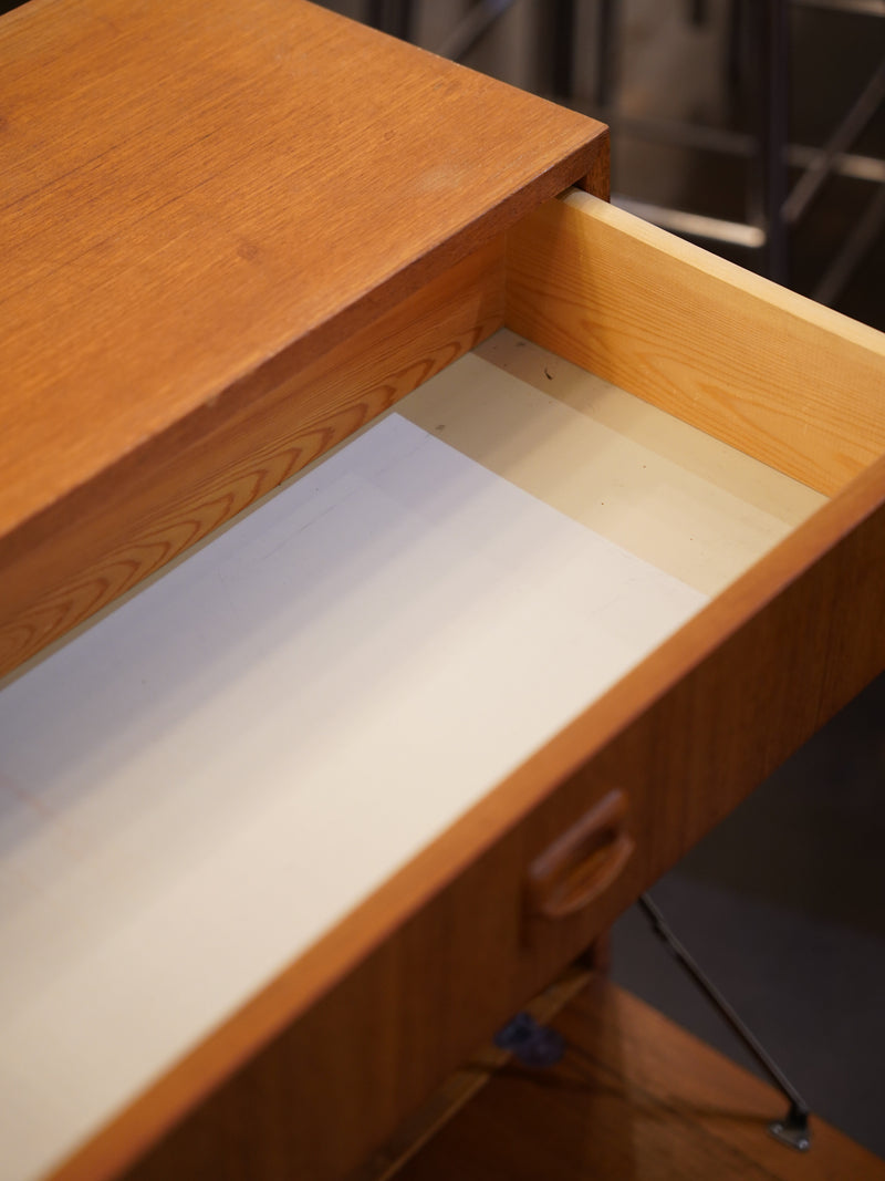 チークウッド サイドボード <br>大阪店