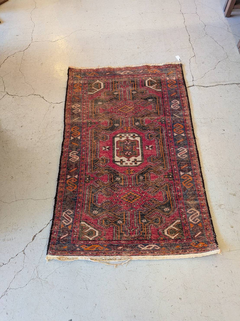 トライバルラグ  150×100 (cm)<br> 大和店