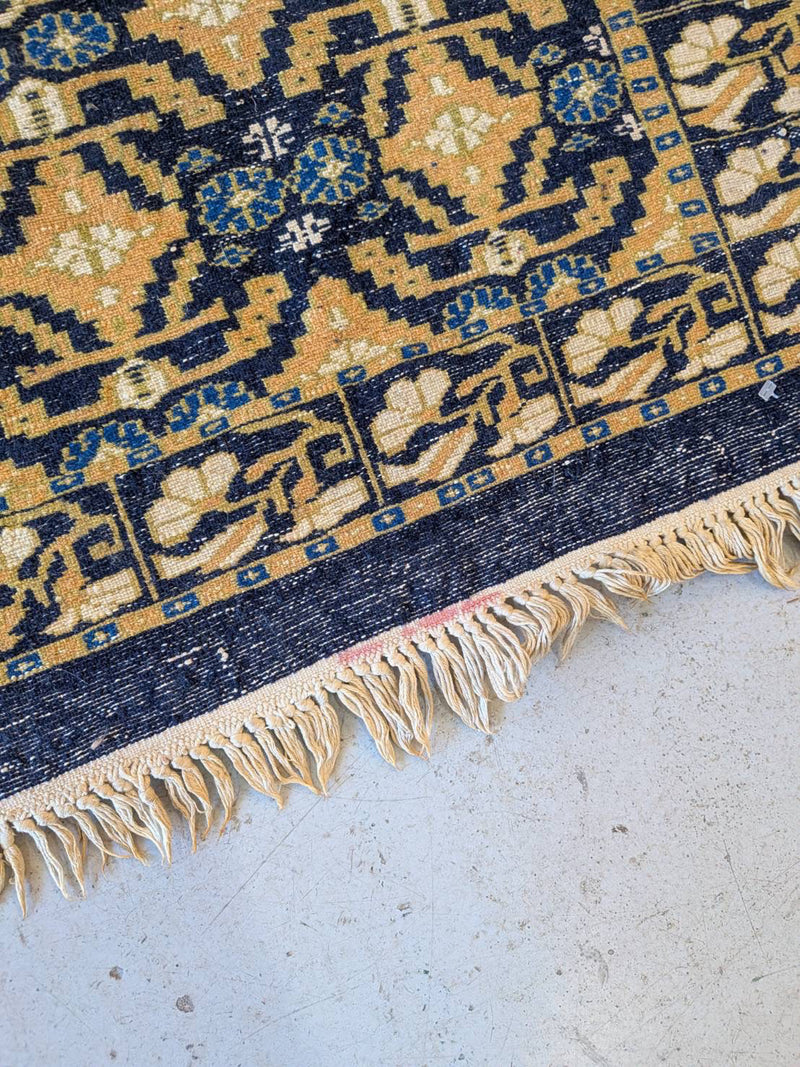 トライバルラグ  152×94 (cm) <br> 大和店