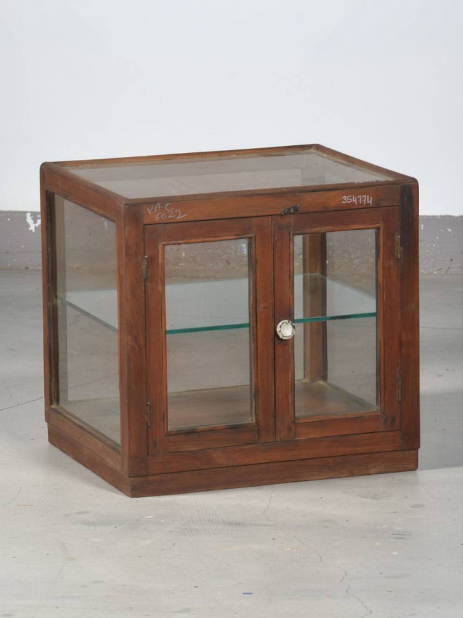 ガラスショーケース - cerote antiques