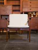 P. Jeppesen , Ole Wanscher <br>"PJ112" ファブリック イージーチェア <br>1970's-1980's , Denmark <br>大和店