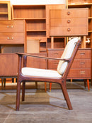 P. Jeppesen , Ole Wanscher <br>"PJ112" ファブリック イージーチェア <br>1960's-1970's , Denmark <br>大和店