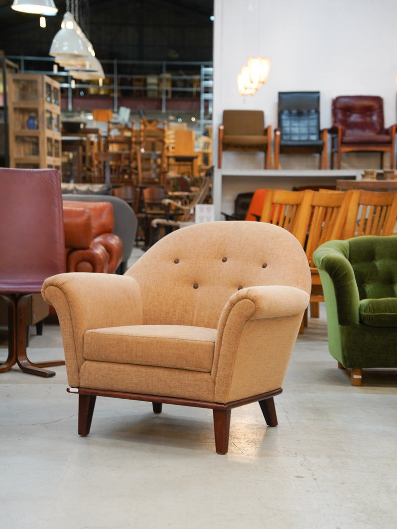 SHARK ATTACK アンティーク・ビンテージ ソファのページ