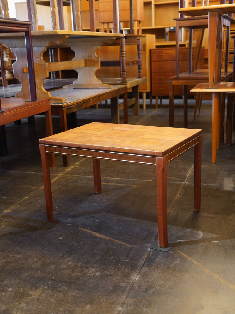 ウッドサイドテーブル 大和店