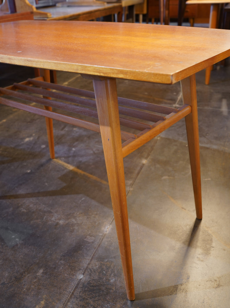 LOW TABLE / SIDE TABLE