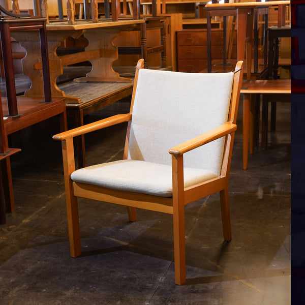 GETAMA , Hans J. Wegner ラウンジチェア