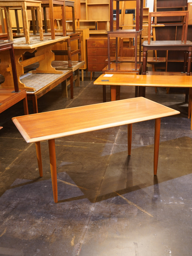 ウッドコーヒーテーブル VINTAGE SHARK ATTACK