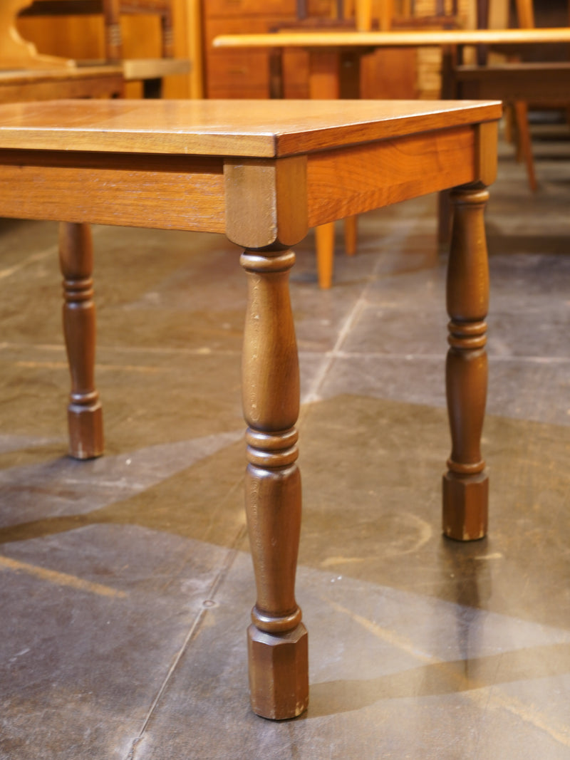 LOW TABLE / SIDE TABLE