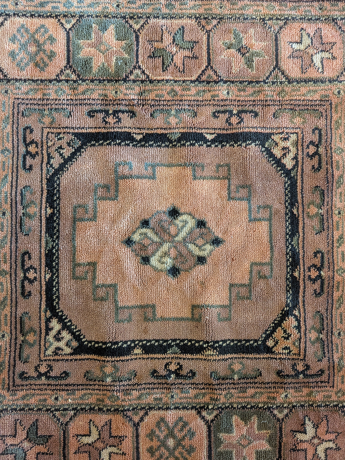 トライバルラグ - 1060mm×1000mm
