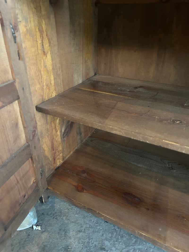 パインウッド シェルフ/キャビネット <br>大阪店 - ヴィンテージ SHARK ATTACK