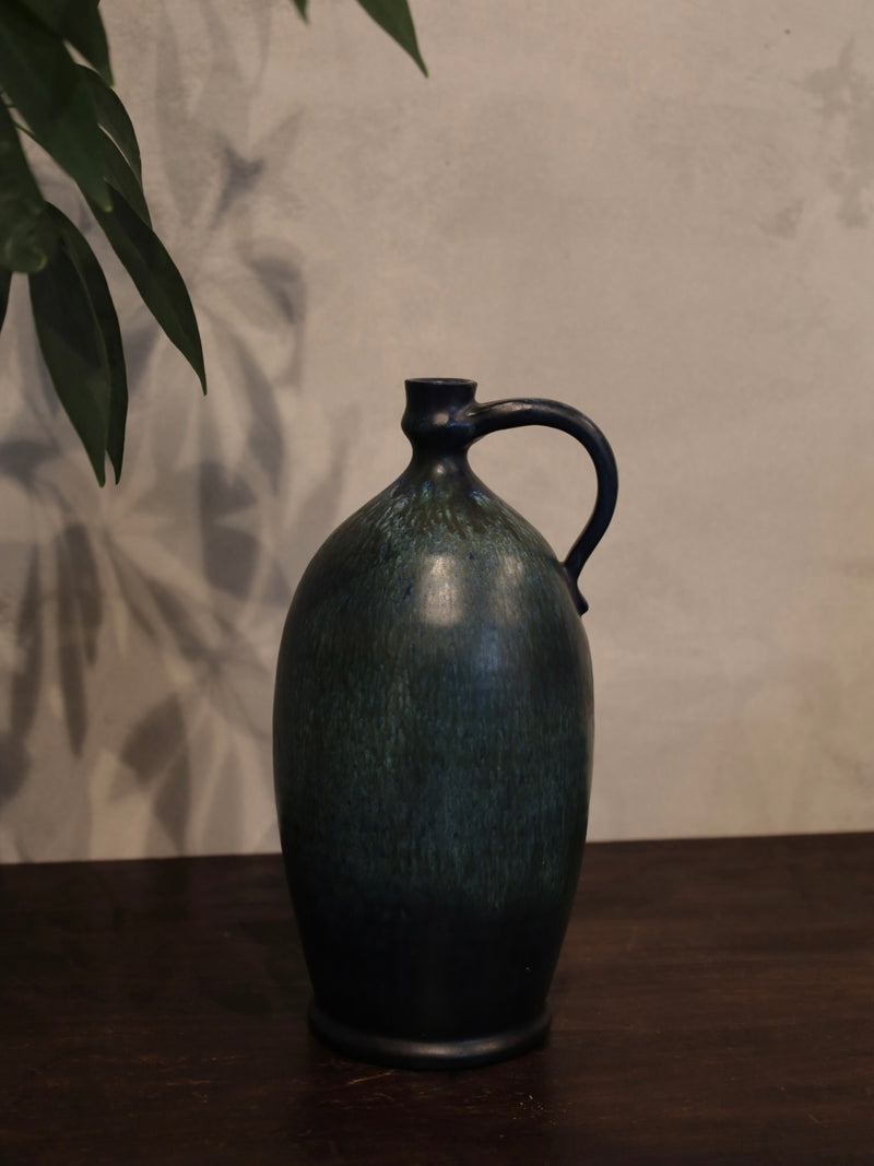 ヴィンテージ<br>セラミック フラワーベース <br>reload - ヴィンテージ SHARK ATTACK