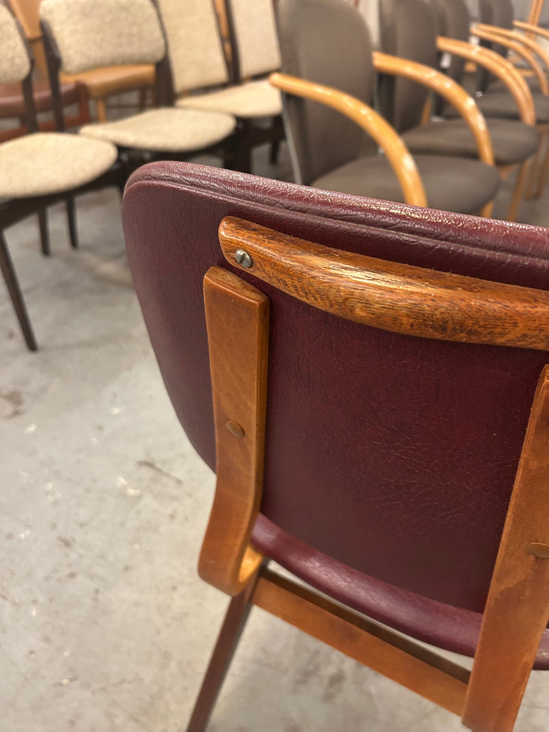 レザー ダイニングチェア <br>大阪店・大和店 - ヴィンテージ SHARK ATTACK