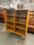 HG Furniture <br>オークウッド ブックシェルフ <br>Denmark <br>大阪店 - ヴィンテージ SHARK ATTACK