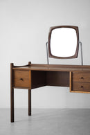 オークウッドドレッサー<br>Denmark<br>bob's box - ヴィンテージ SHARK ATTACK