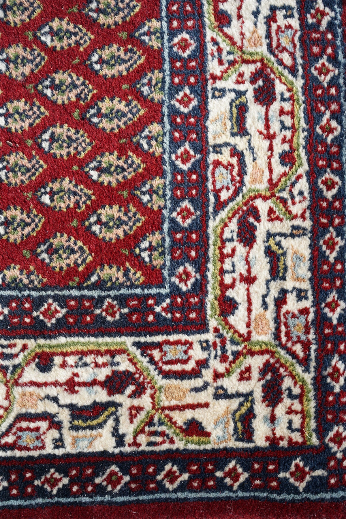 トライバルラグ 93×64 (cm) 大阪店