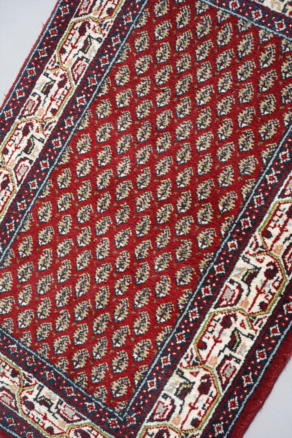 トライバルラグ 93×64 (cm) 大阪店