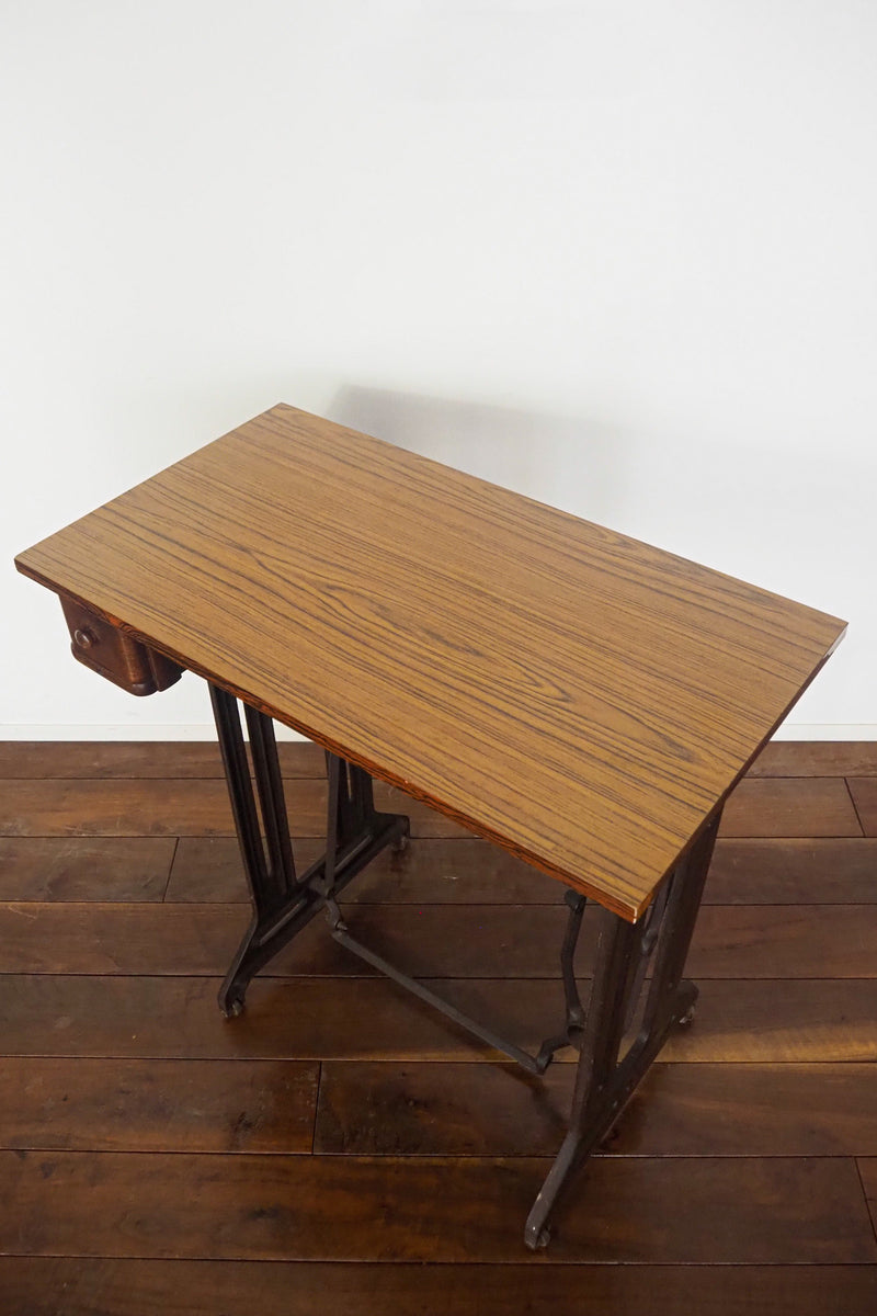 SINGER iron leg side table vintage Yamato store