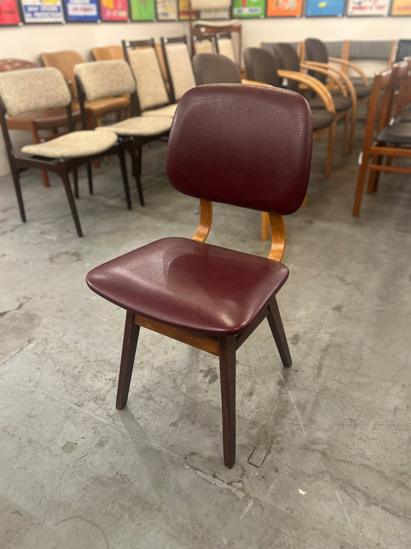 レザー ダイニングチェア <br>大阪店・大和店 - ヴィンテージ SHARK ATTACK