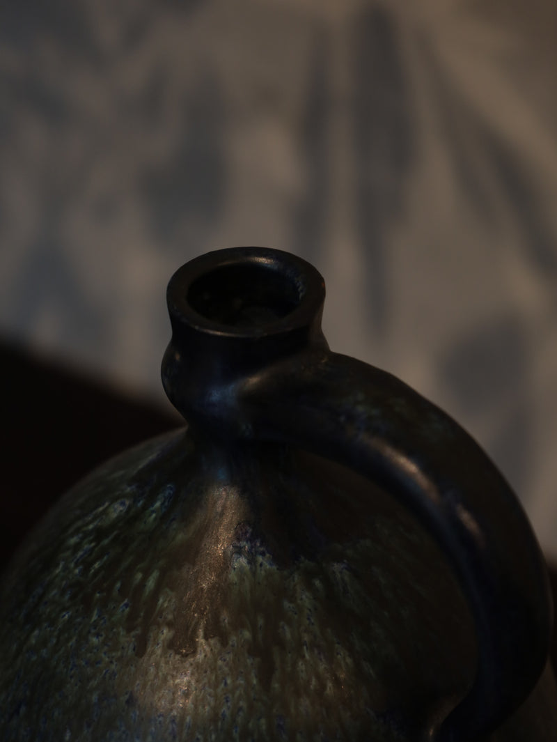 ヴィンテージ<br>セラミック フラワーベース <br>reload - ヴィンテージ SHARK ATTACK