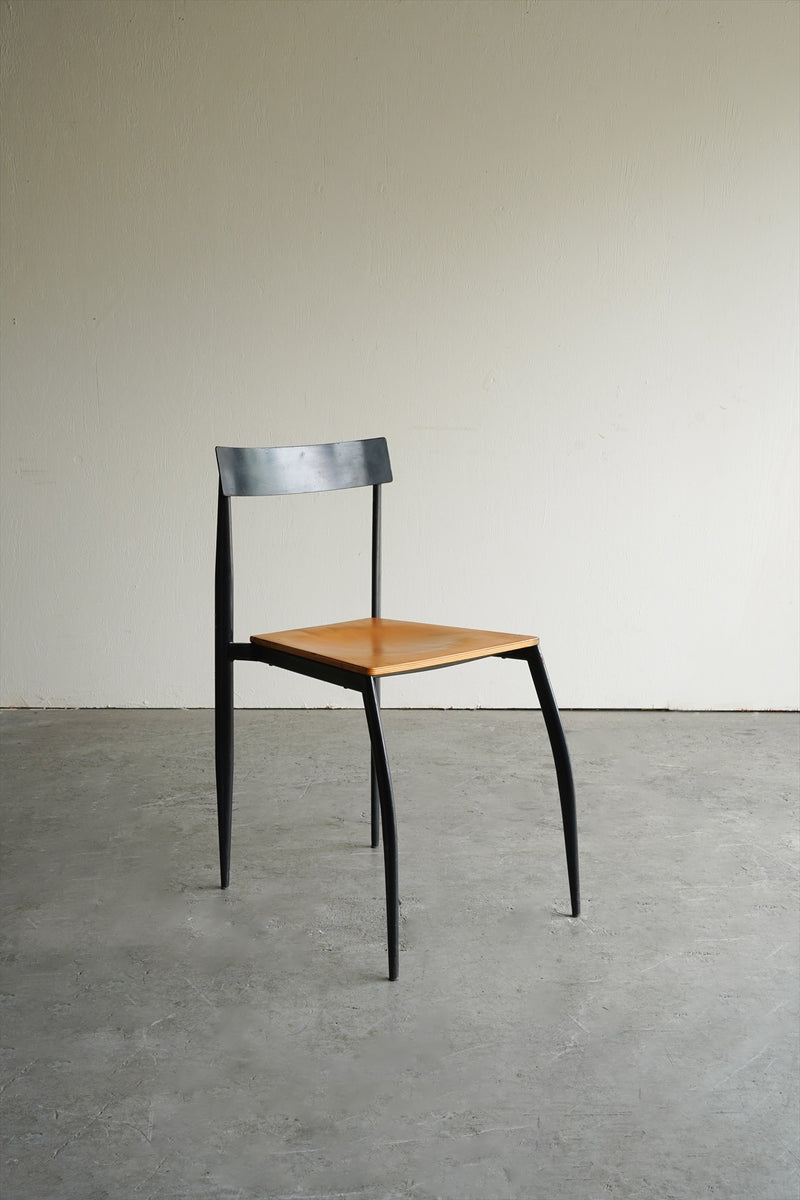 スタッキングチェア <br>France <br>大阪店 - ヴィンテージ SHARK ATTACK