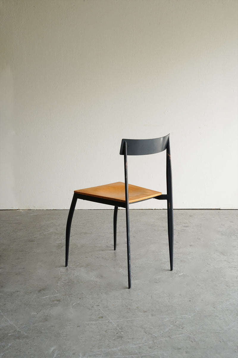 スタッキングチェア <br>France <br>大阪店 - ヴィンテージ SHARK ATTACK