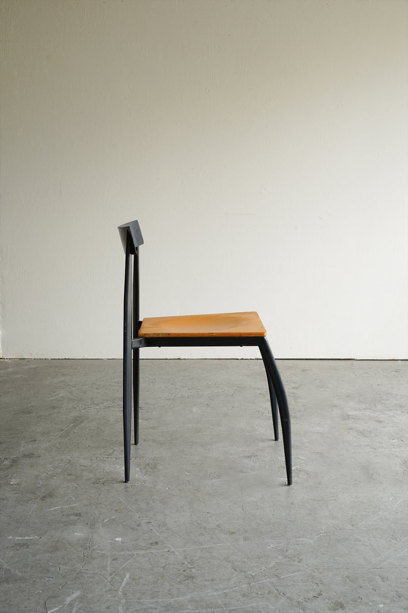 スタッキングチェア <br>France <br>大阪店 - ヴィンテージ SHARK ATTACK