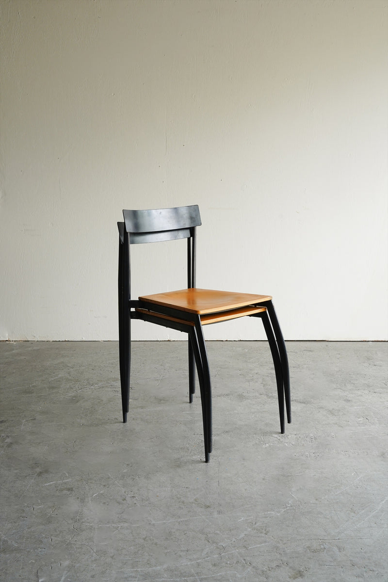 スタッキングチェア <br>France <br>大阪店 - ヴィンテージ SHARK ATTACK