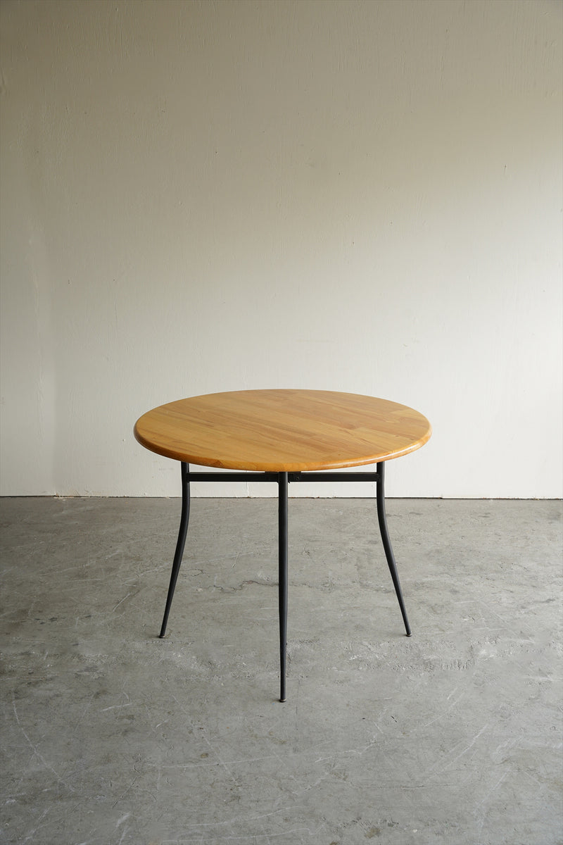 ラウンドダイニングテーブル <br>大阪店 - ヴィンテージ SHARK ATTACK