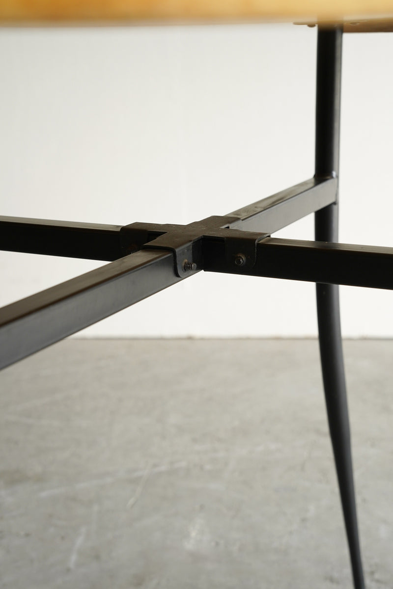 ラウンドダイニングテーブル <br>大阪店 - ヴィンテージ SHARK ATTACK