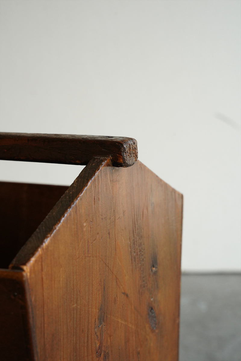 ウッド マガジンラック <br>大阪店 - ヴィンテージ SHARK ATTACK